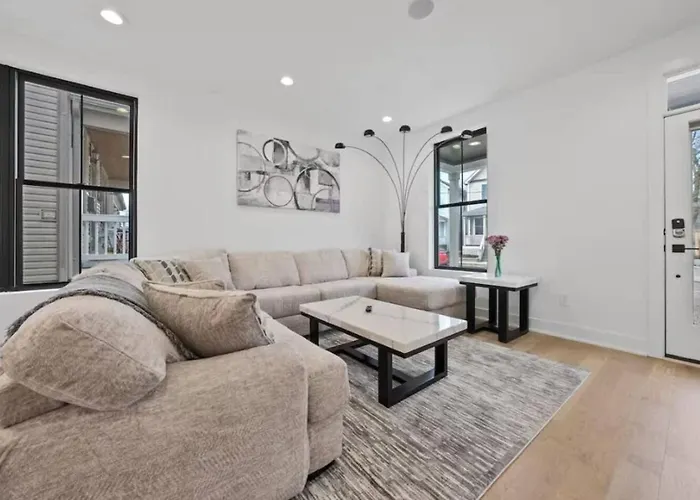 Jungle House Luxury Homes - Downtown Short North - Near Convention Center & Nationwide Arena - Sleeps Up To 15 - Free Parking - Over 5,800 Five Stars Сasa de vacaciones